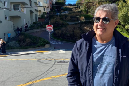 O jazz é expressão viva da memória cultural e da identidade urbana em Nova Orleans, como analisa Leonardo Rocha de Almeida.